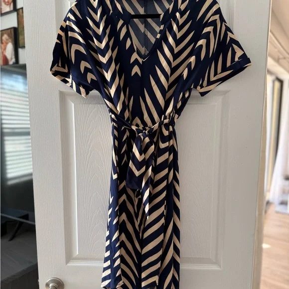 BloomChic Bundle - Picture 2 of 2